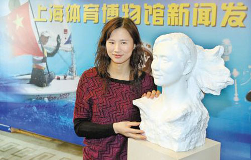 上海體博館進駐徐莉佳雕塑頭像