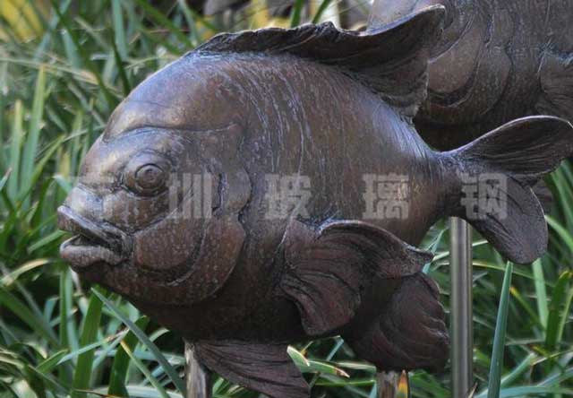 園林玻璃鋼魚群雕塑