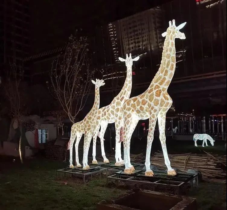 高顏值的發光玻璃鋼雕塑