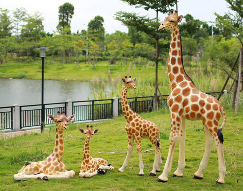公園玻璃鋼仿真動物雕塑